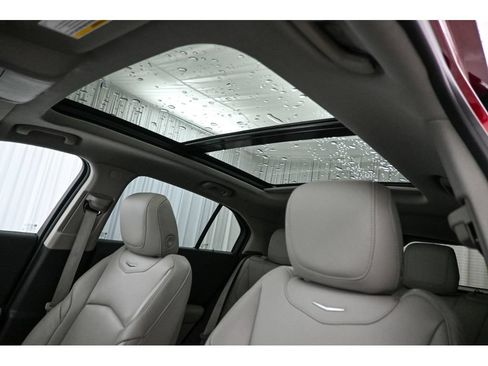 Used 2023 Cadillac XT4 Premium Luxury AWD/4WD image 38