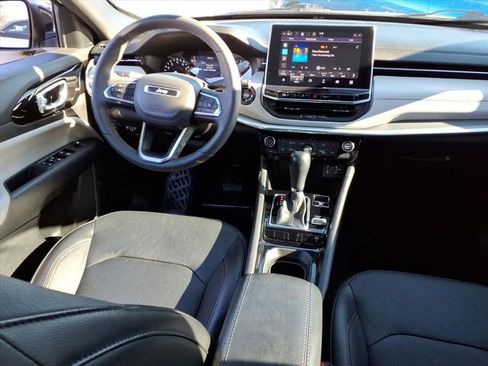 Used 2023 Jeep Compass Limited image 8