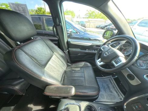 Used 2016 Dodge Grand Caravan R/T FWD image 17
