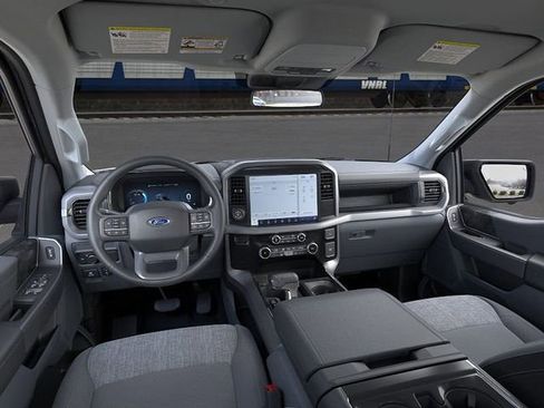 New 2025 Ford F150 Lightning XLT image 9