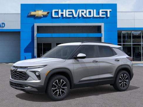New 2025 Chevrolet TrailBlazer ACTIV w/ Convenience Package FWD image 2