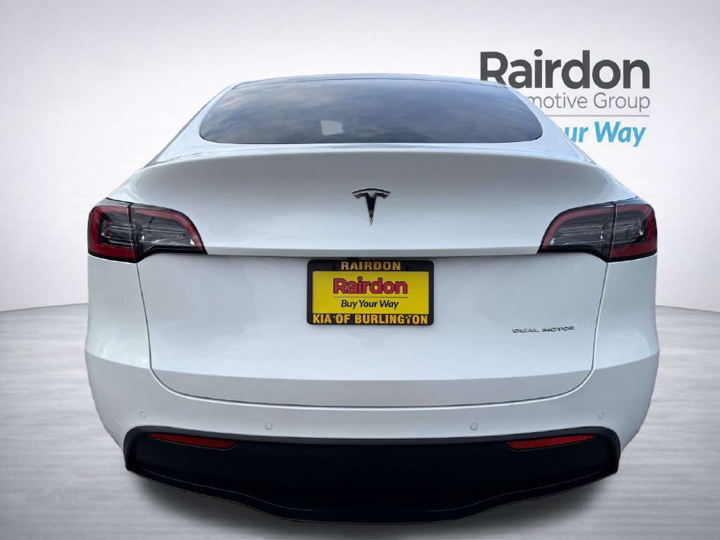 Used 2022 Tesla Model Y Long Range AWD/4WD image 6