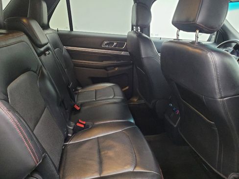 Used 2016 Ford Explorer Sport image 19