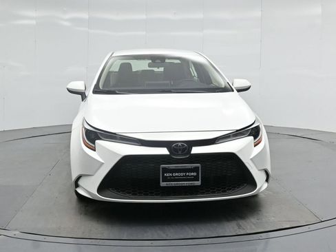 Used 2020 Toyota Corolla LE image 20