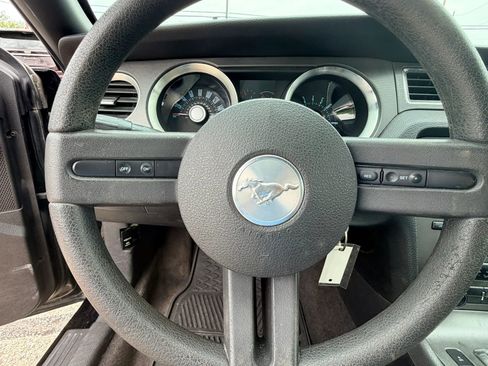 Used 2012 Ford Mustang Coupe image 12