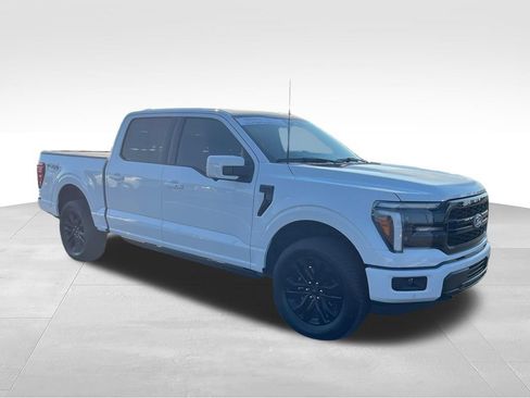 Used 2025 Ford F150 Lariat w/ Equipment Group 502A High AWD/4WD image 7