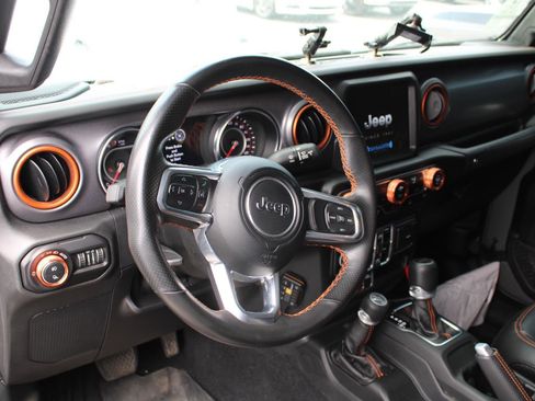 Used 2021 Jeep Gladiator Mojave AWD/4WD image 7