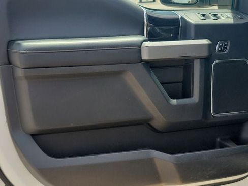 Certified 2022 Ford F350 Platinum AWD/4WD image 32