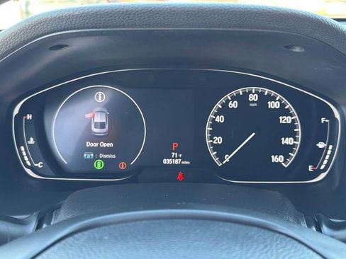 Used 2018 Honda Accord EX image 26