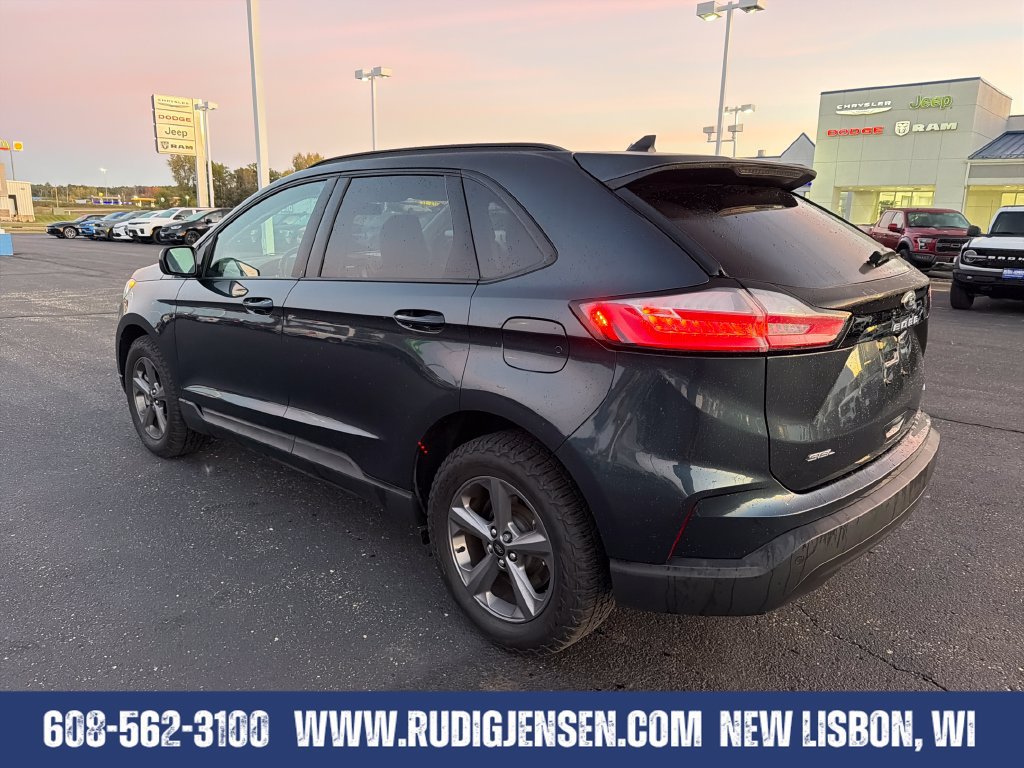 Used 2024 Ford Edge SEL w/ Sport Appearance Package AWD/4WD image 3