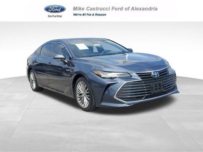 Used 2019 Toyota Avalon Limited w/ All Weather Liner Package