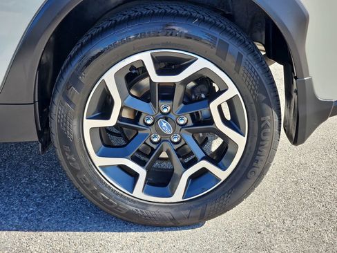 Used 2017 Subaru Crosstrek 2.0i Limited image 34