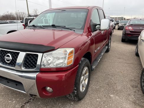 Used 2006 Nissan Titan LE w/ (S01) Side-Airbag Pkg w/ VDC image 5