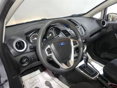 Used 2018 Ford Fiesta SE FWD image 21