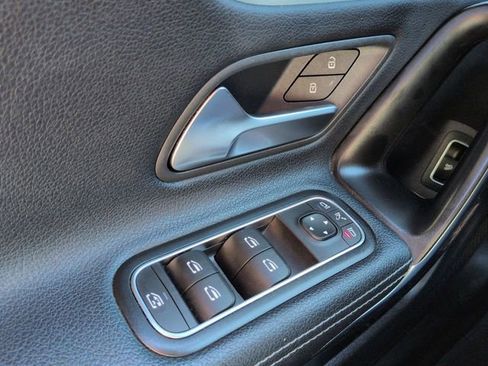Used 2025 Mercedes-Benz CLA 250 4MATIC image 24