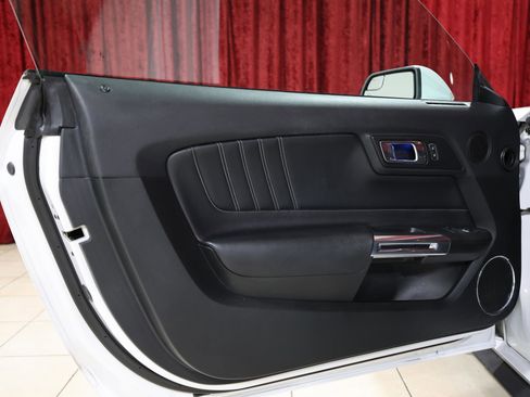 Used 2020 Ford Mustang Premium image 11