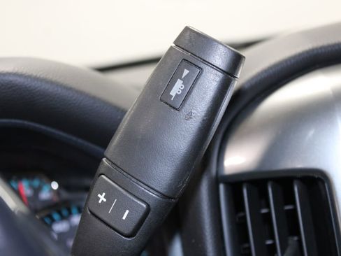 Used 2018 Chevrolet Silverado 1500 LT image 34