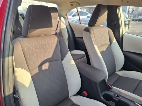 Used 2023 Toyota Corolla LE image 28