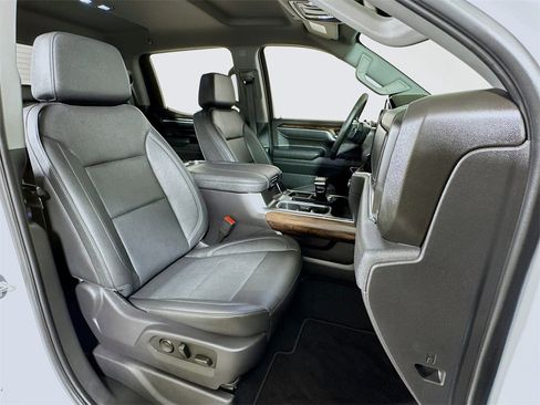 Certified 2024 GMC Sierra 1500 SLT w/ SLT Convenience Package image 26