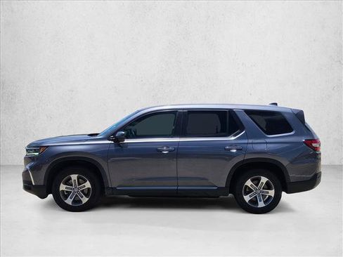 Used 2025 Honda Pilot EX-L image 8
