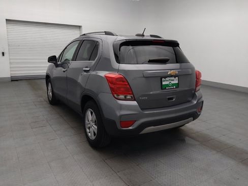 Used 2020 Chevrolet Trax LT w/ LT Convenience Package FWD image 5