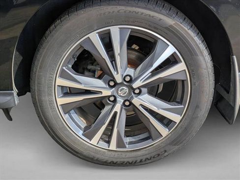 Used 2019 Nissan Pathfinder Platinum image 7