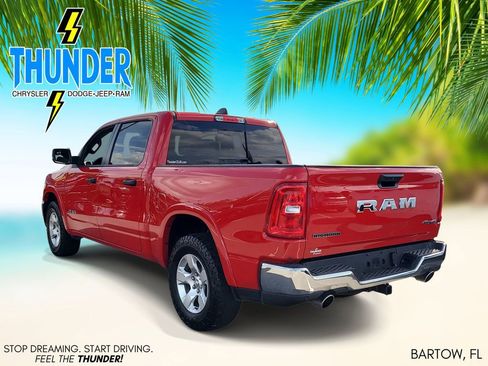 Certified 2025 RAM 1500 Big Horn AWD/4WD image 3