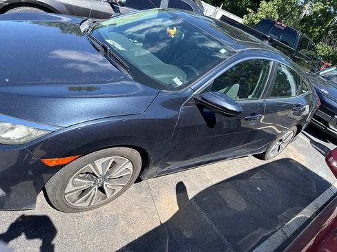 Used 2017 Honda Civic EX-L image 3