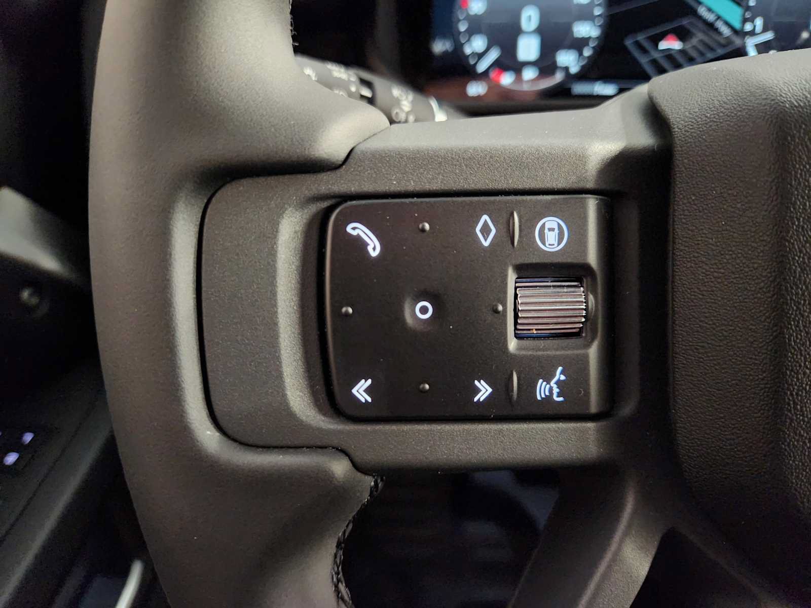 New 2026 Land Rover Defender 110 S AWD/4WD image 27