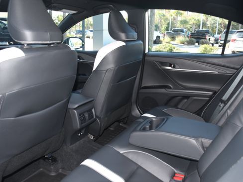 Certified 2025 Toyota Camry SE image 14