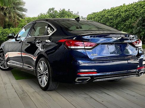 Used 2020 Genesis G80 3.8 RWD image 9