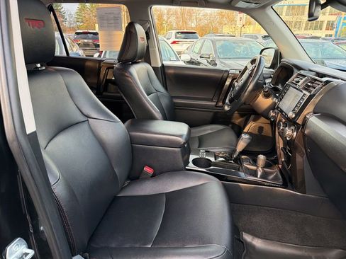 Used 2021 Toyota 4Runner Venture w/ Moonroof Package image 11