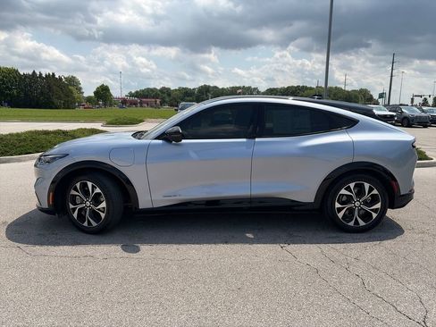 Used 2022 Ford Mustang Mach-E Premium RWD image 4