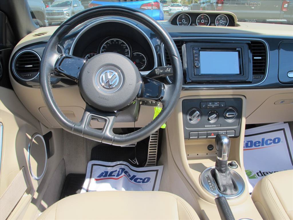 Used 2013 Volkswagen Beetle 2.0T FWD image 10