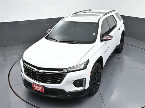 Used 2023 Chevrolet Traverse Premier w/ Redline Edition image 39