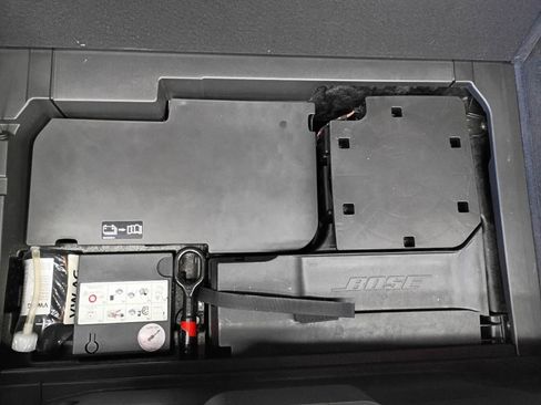 Used 2018 Porsche Panamera w/ Premium Package Plus image 17