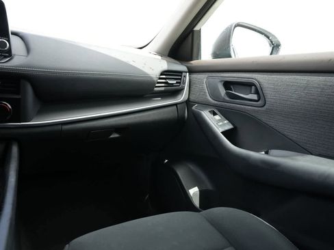 Used 2023 Nissan Rogue S FWD image 8