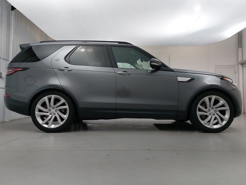 Used 2019 Land Rover Discovery HSE Luxury AWD/4WD image 8