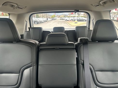 New 2026 Nissan Armada SV image 15