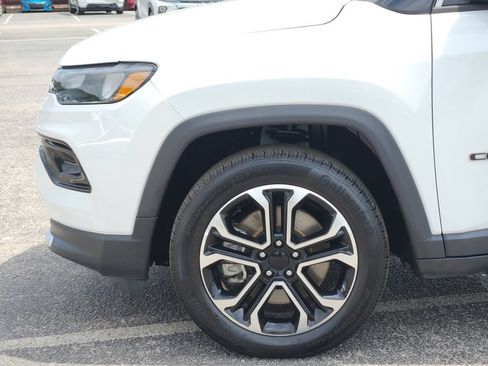 Used 2024 Jeep Compass Limited AWD/4WD image 7
