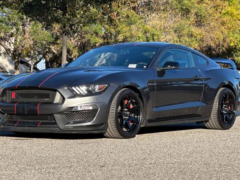 Used 2016 Ford Mustang Shelby GT350R w/ GT350R Equipment Group 920A image 8