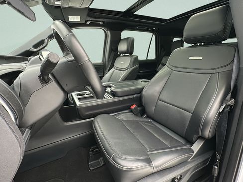 Used 2025 Ford Expedition Max Platinum w/ Stealth Performance Package AWD/4WD image 15