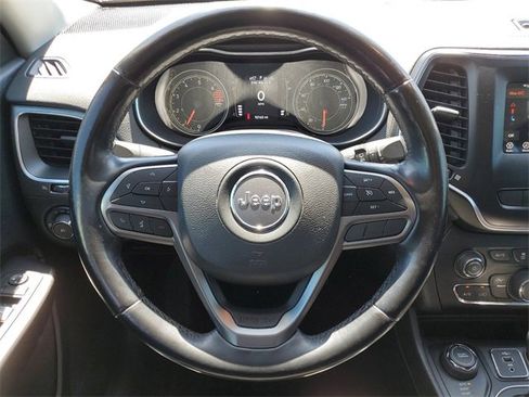 Used 2021 Jeep Cherokee Latitude Plus image 24