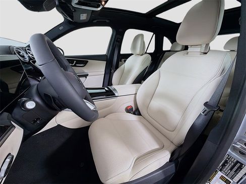 New 2026 Mercedes-Benz GLC 300 4MATIC image 12