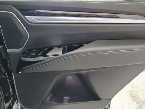 Certified 2025 Cadillac Escalade Premium Luxury w/ Touring Package image 25