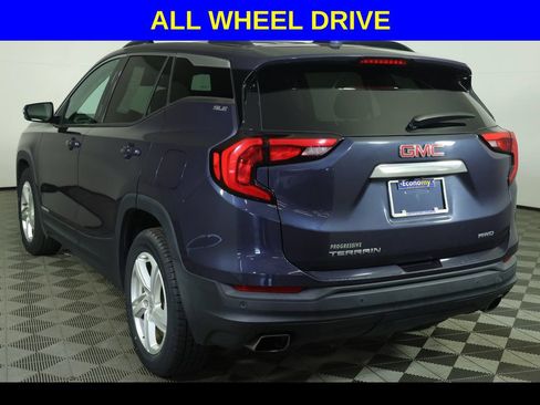 Used 2018 GMC Terrain SLE w/ Driver Convenience Package AWD/4WD image 4
