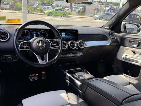 Used 2023 Mercedes-Benz GLB 250 4MATIC image 14