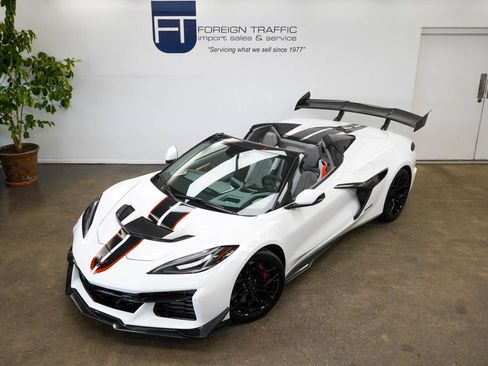 Used 2026 Chevrolet Corvette ZR1 w/ ZR1 Carbon Fiber Aero Package RWD image 61