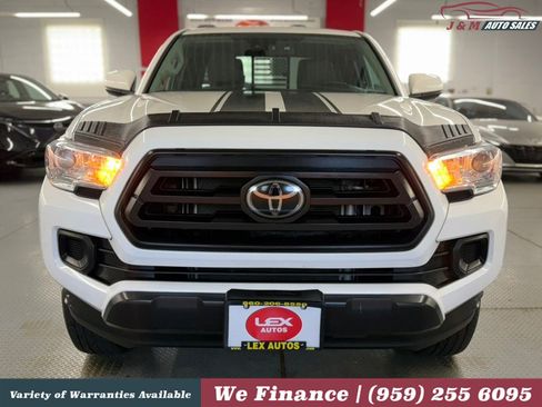Used 2022 Toyota Tacoma SR w/ SR Convenience Package AWD/4WD image 3