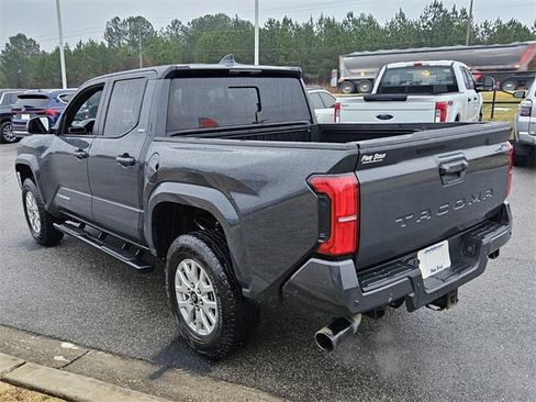 Used 2024 Toyota Tacoma SR5 image 9